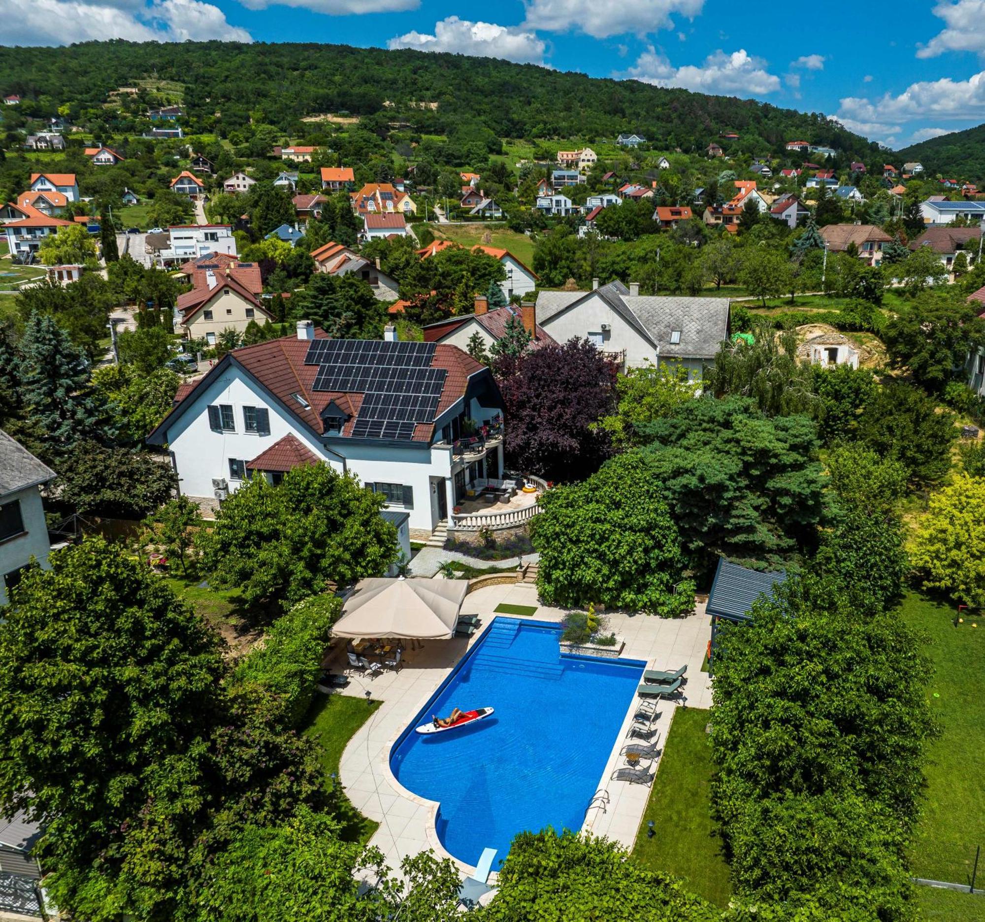 Fuge Villa Luxury & Wellness Balatonfured Exterior photo